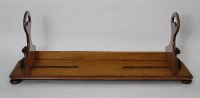 Boekenrek voor leeszaal