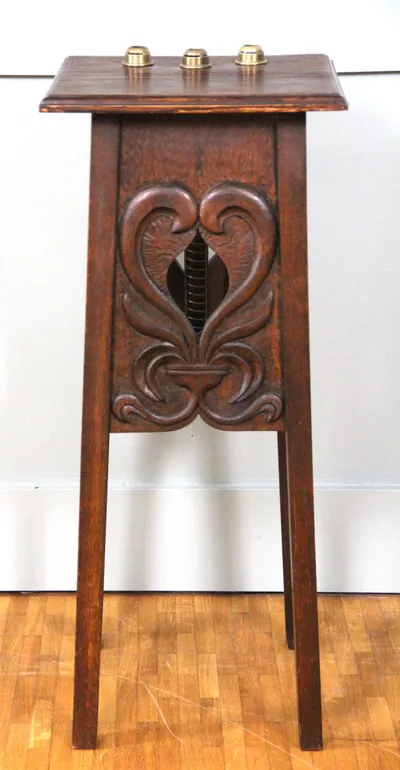 Eiken staander 19e eeuw