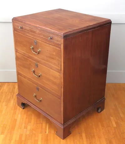 Georgean gents linenchest