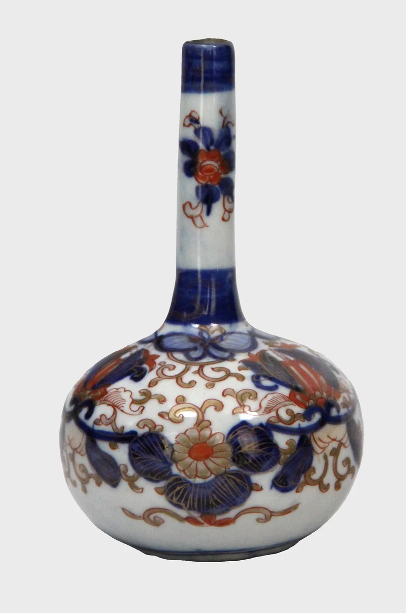 Imari steelvaasje (2) - Porselein › Vazen - €35.00 - 15cm hoog, 8.5cm diameter
Midden 20e eeuw