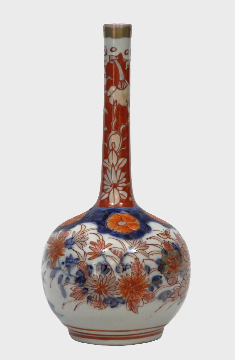 Imari steelvaasje (4) - Porselein › Vazen - 21.5cm hoog, 10cm diameter
Vroege 20e eeuw