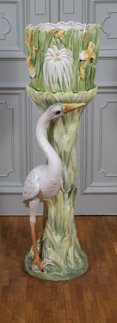 Majolica jardinière op voet