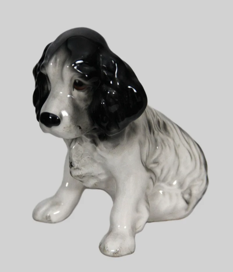 Porselein hond (2) - Porselein › Figuren - Niet gemerkt
12cm lang, 13cm hoog
Vroege 20e eeuw