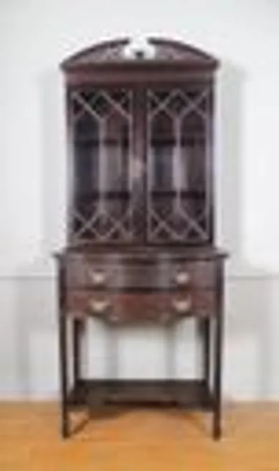 Victoriaans cabinet in Chippendale stijl thumbnail 3